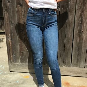 HOLLISTER dark-wash SUPER SKINNY JEANS👖